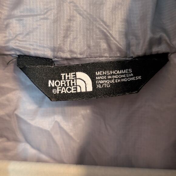 The North Face Silver Grey Puffer Jacket - Picture 4 of 8